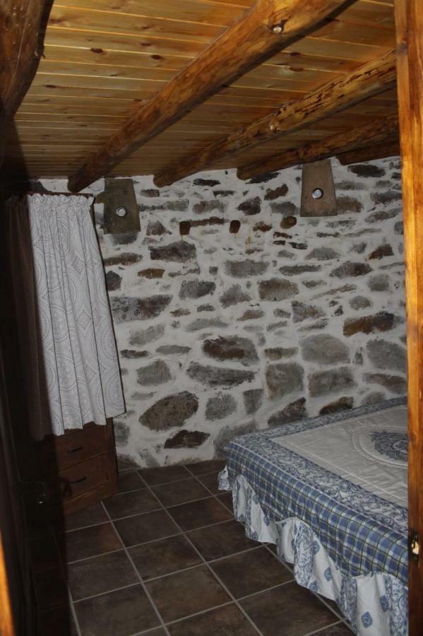 Alojamiento Los Chozos Cazalla de la Sierra Exterior photo